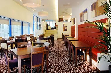 Holiday Inn Express London Golders Green, An Ihg Hotel Finchley Restaurant photo